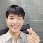 조명섭, 셀카로 전한 팬 사랑…여러분 모두 힘내세요