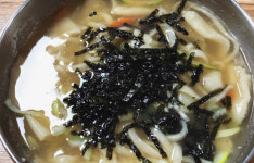 생방송 투데이-인생분식 오랜 친구 같은 정겨운 맛!…손칼국수 맛집, 위치는?