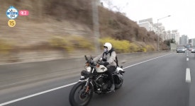 바이크 타고…이규형, 집 이어 오토바이 운전 실력까지 주목