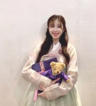 감사하면서도 얼떨떨해…전효성, 라카이코리아 한복 광고 참여→한복사랑 감사장 수상