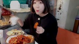 처음 먹어보는 맛 유튜버 쯔양, 영주 떡볶이 맛집 먹방
