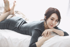 [VIEW BOX] 4년 만에 돌아온 그녀! 커뮤니티에서 난리났던 국내 미모 원탑 배우 지은서 근황 인터뷰♥