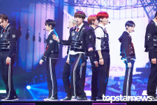 더(THE)애츠스타일헤어 | [HD포토] 더보이즈(THE BOYZ) 선우, '귀여운 헤어스타일' (2021 멜론 뮤직 어워드)