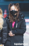 [HD포토] 아이브(IVE) 이서, 막내의 러블리한 헤어스타일 (최화정의 파워타임 출근길)
