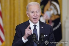 바이든 푸틴, 생화학무기 쓰려는 명확한 징후 있다(러시아 우크라이나 전쟁)