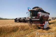 러시아 우크라이나 전쟁 한달, 유가·밀값 40%대 급등…코로나19·에너지·식량위기 삼중고