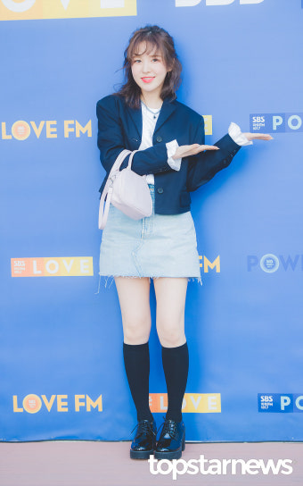 [HD포토] 레드벨벳(Red Velvet) 웬디, '미소로 모십니다 영스트리트' (웬디의 영스트리트 출근길)