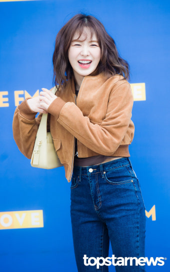 [HD포토] 레드벨벳(Red Velvet) 웬디, '오늘도 즐거웠던 포토타임' (웬디의 영스트리트 출근길)