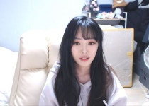 불안장애·우울증 때문에…스트리머 우희쨩, 트위치 은퇴 선언