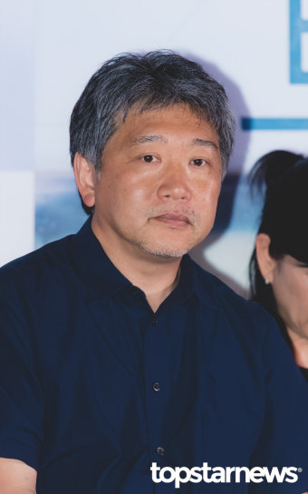 [HD포토] 고레에다 히로카즈 감독, '결말에 대해서는 보는 이들에게 맡기고 싶다' (브로커 언론시사회)