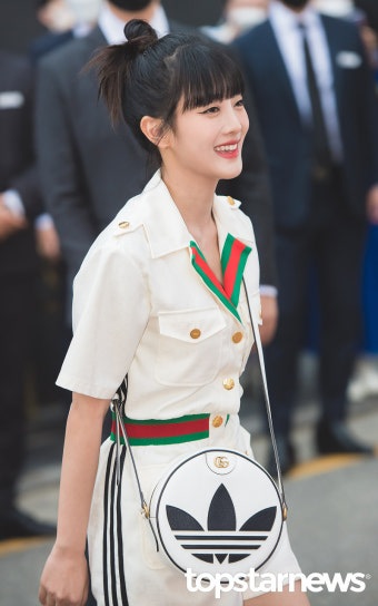 [HD포토] (여자)아이들 민니, '등장부터 깜찍한 냥미소' (아디다스X구찌 포토콜)