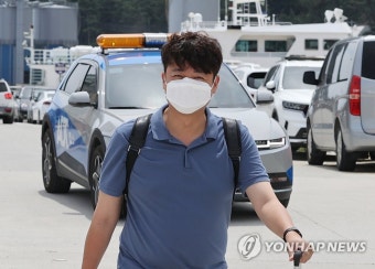 이준석, 윤석열-권성동 '내부총질' 문자논란에 '양두구육' 응수…불편한 심기 표출