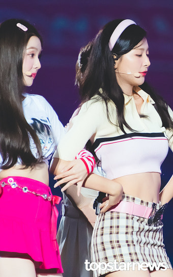[HD포토] 레드벨벳(Red Velvet) 아이린-슬기, '달라도 너무 다른 표정' (SMTOWN LIVE 콘서트)