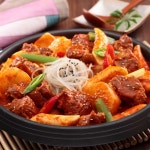 생생정보-고수의부엌 서울 서교동 홍대 매운갈비찜 맛집 위치는? 치즈등갈비-크림이눈꽃소갈비찜-돼지로제갈비찜 外