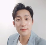 나상도, 조명없이도 반짝반짝 빛나는 피부미남