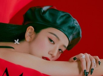 블랙핑크 지수, 솔로 앨범 'ME' 첫 방송 스케줄 변경…