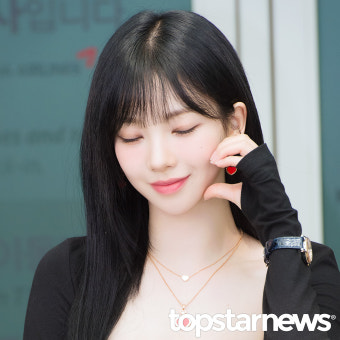 에스파(aespa) 카리나, '귀여운 건 못 참지' (인천공항 출국) [HD포토]