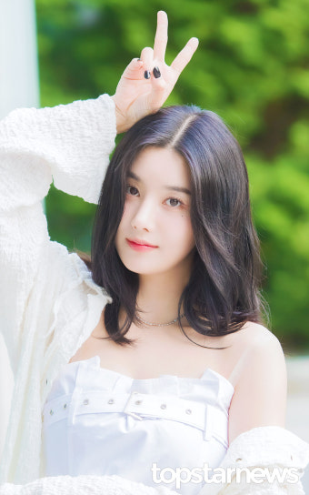 권은비, '러블리한 청순 토끼' (웬디의 영스트리트 출근길) [HD포토]