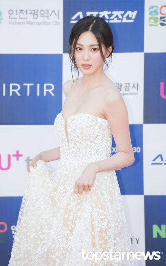 권은빈, '몰라봤던 섹시美' (청룡시리즈어워즈 레드카펫) [HD포토]