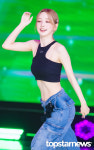 로켓펀치(Rocket Punch) 연희, 켓치들도 깜짝 놀랄 복근 (더쇼) [HD포토]