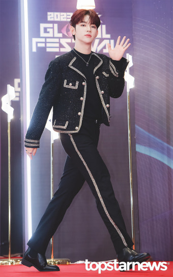 제로베이스원(ZB1) 장하오, '기럭지 좋아요' (2023 뮤직뱅크 글로벌 페스티벌) [HD포토]