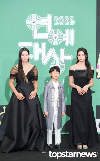 재아-시안-재시, '시상자로 참석한 슈돌의 아이콘' (2023KBS연예대상) [HD포토]