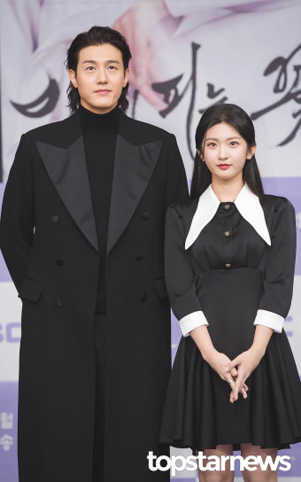 이기우-박세현, '설레는 키 차이' (밤에 피는 꽃 제작발표회) [HD포토]