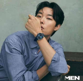 '침묵' 류준열, 한소희와 결별 후 SNS 재개…누리꾼 반응 엇갈려