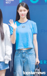 아일릿(ILLIT) 윤아, 크롭 티셔츠로 뽐낸 건강美 (두시탈출 컬투쇼 출근길) [HD포토]