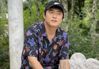 기안84, 실내 흡연 논란→국민신문고 민원까지 등장…과태료 낼까