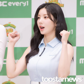 권은비, '골프 병아리 삐약' (나 오늘 라베했어 제작발표회) [HD포토]