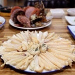 동네한바퀴 거제 성포항 코끼리조개 한 상 맛집 위치는? 3대째 잇는 자연산 횟집