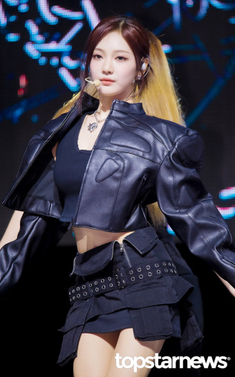 에스파(aespa) 닝닝, '사이버펑크2077 레더재킷' (아마겟돈 쇼케이스) [HD포토]