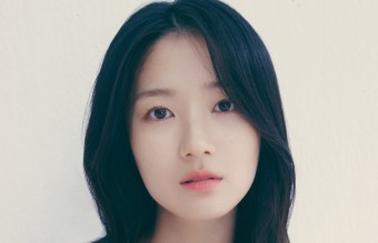 김혜윤, 여자 배우 부문 1위 등극! 발리 여행 영상 유튜브에 공개