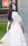 레드벨벳 조이, 설레임 감출 수 없는 청량 비주얼 (동물농장 출근길) [HD포토]