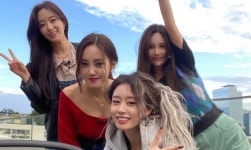퀸즈 고마워…티아라 지연, 데뷔 15주년 기념 완전체 사진 공개→소연-보람은?