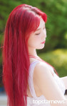 레드벨벳 조이, 빨간머리 조이는 아주 유명한 에리얼임 (동물농장 출근길) [HD포토]