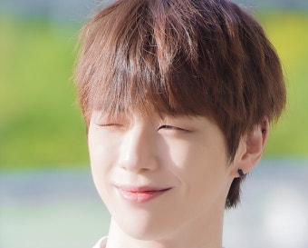 강다니엘, 소속사 폐업→새 소속사 이적 후 1년 3개월만 컴백-공식 팬클럽명 발표…앨범명은 'ACT' [리부트]