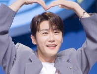 가수 영탁, 신보 'SuperSuper' 발매→10월부터 전국 투어 'TAK SHOW3' 개최…일정 보니?