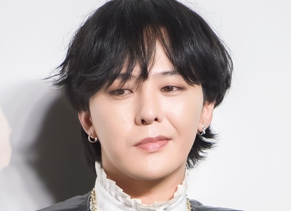 가수 지드래곤, 유퀴즈 출연으로 반전 고백과 앨범 신곡 공개로 화제!