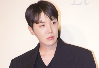 제이홉, 첫 솔로 월드 투어인데…시작부터 팬들 분노케한 빅히트 [TOP이슈]