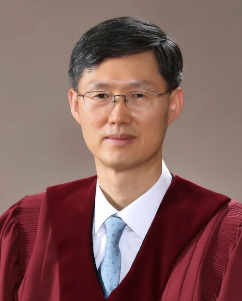 울산시의원 손근호, 국회에서 문형배 전 헌법재판관 특강 공격에 대한 논란