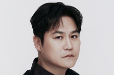 김성균 