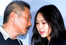 불륜 10년 만 子 출산한 김민희, 홍상수 호적에 올릴까?…