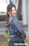 레드벨벳 조이, 동물농장 MC는 강아지 가방을 멘다 (동물농장 출근길) [HD포토]