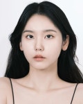 고요한 시선의 여운…심소영, 봄날 담은 청초한 근황→팬들 감탄 이어져