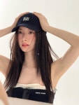 청순 롱헤어+캐주얼 모자 반전…김지연, 맑은 눈빛→봄날 감성 집중