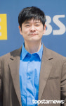 장기하, '가오리 미소' (두시탈출 컬투쇼 출근길) [HD포토]