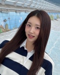 에듀케이시아주 | "우렁찬 그대들과 함께라 아주 나이스해따"…케이시, 밝은 미소로 초여름 오후→청량 감성 폭발