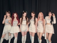 벅찬 첫 만남에 호응 폭발…스테이씨, STAY TUNED 일본 투어→월드 콘서트 본격 시동